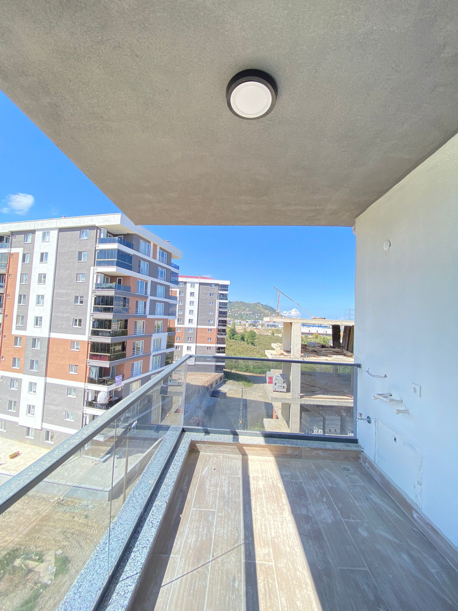 MABEL GAYRMENKUL-MUTFAK KOMBİ DAHİL SIFIR DENİZ MANZARALI DAİRE